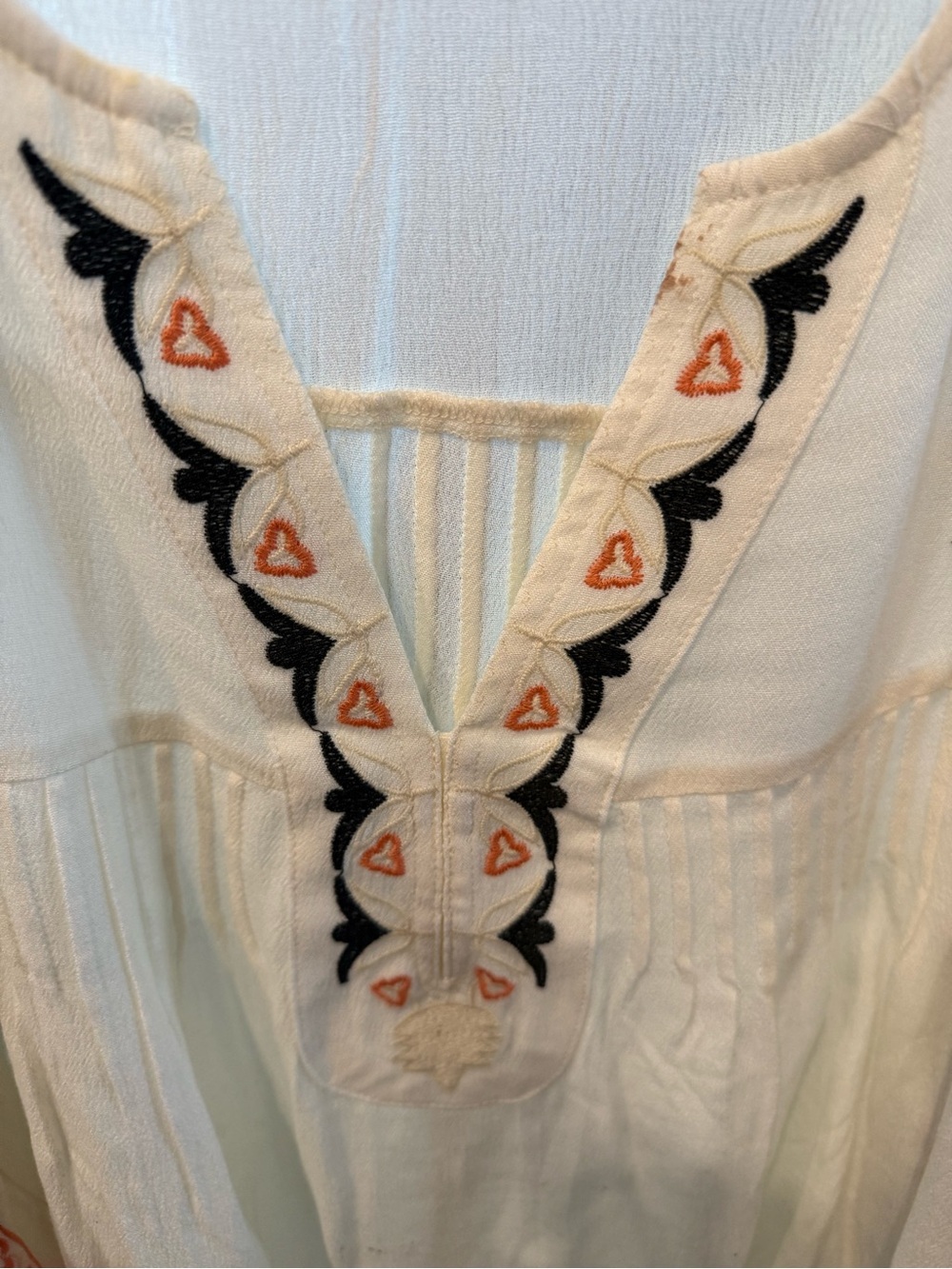 Three Bird Nest Ivory Frida Embroidered Dolman Top Oversized Medium. Rayon. NWOT - Picture 7 of 7